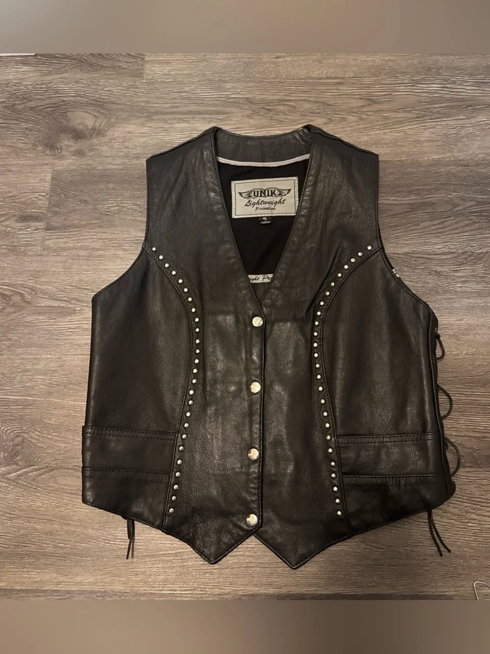 Unik Women’s Vest Leather